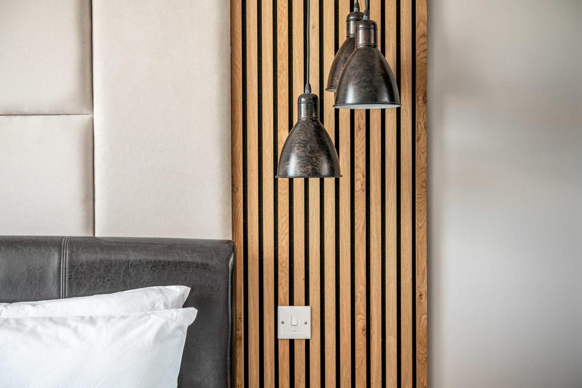 Canary Wharf Retreat With Free Secure Parking Лондон Экстерьер фото
