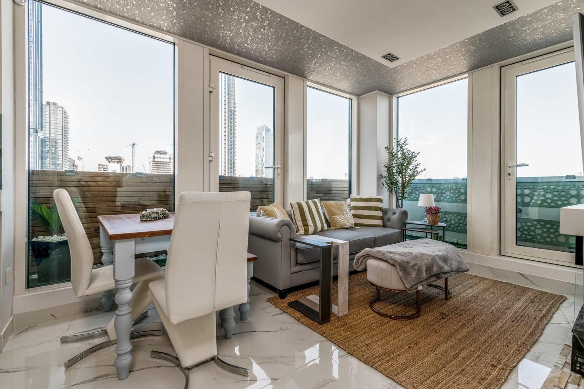 Canary Wharf Retreat With Free Secure Parking Лондон Экстерьер фото