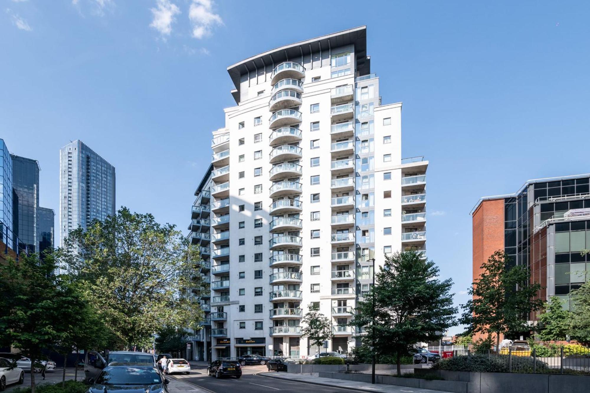 Canary Wharf Retreat With Free Secure Parking Лондон Экстерьер фото