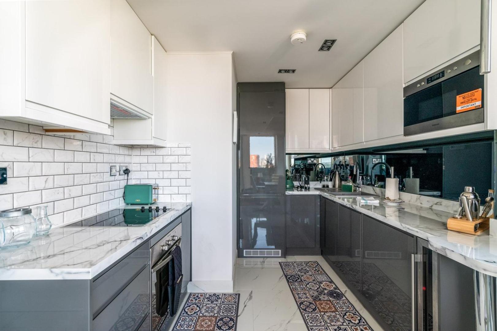 Canary Wharf Retreat With Free Secure Parking Лондон Экстерьер фото
