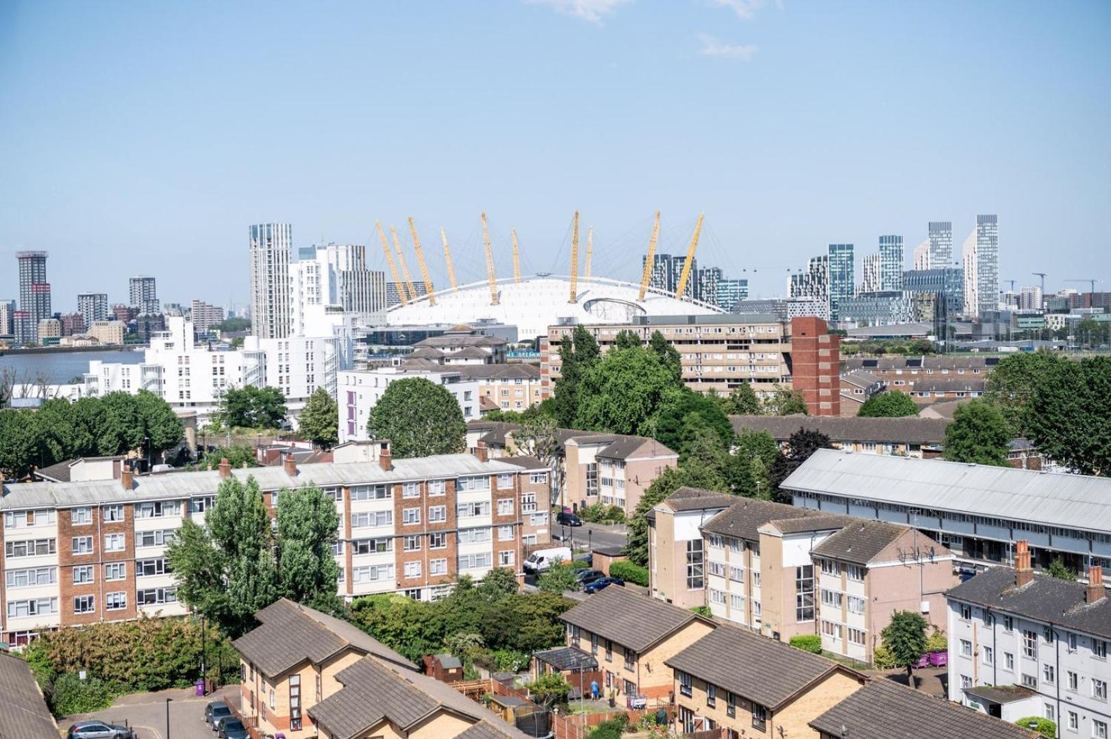 Canary Wharf Retreat With Free Secure Parking Лондон Экстерьер фото
